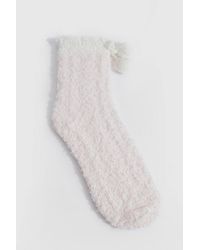 Boohoo - Pom Pom Fluffy Bed Socks - Lyst