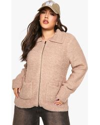Boohoo - Cárdigan Plus De Punto Suave Y Tejido Bouclé Con Cremallera Y Cuello - Lyst