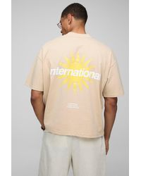 Boohoo - Camiseta Oversize Recta Con Cuello Extendido Y Estampado De Sol International - Lyst
