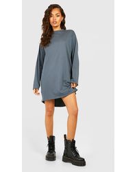 Boohoo - Oversized Long Sleeve Dipped Hem T-shirt Dress - Lyst