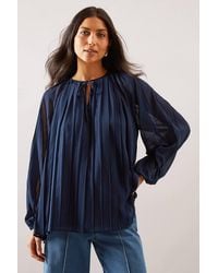 Wallis - Pleated Blouson Sleeve Blouse - Lyst