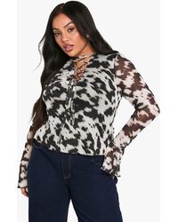 Boohoo - Plus Cross Plunge Detail Flare Sleeve Long Sleeve Top - Lyst