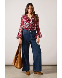 Wallis - Floral Ruffle Detail Blouse - Lyst