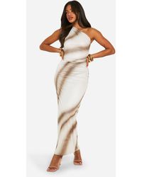Boohoo - Vestido Maxi De Malla Estampado Con Un Hombro Descubierto - Lyst