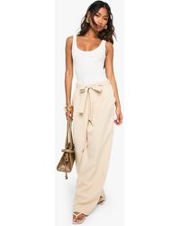 Boohoo - Woven Pleated Belted Wide Leg Trouser - Lyst
