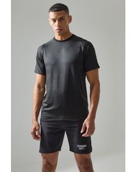 BoohooMAN - Man Active Lightweight Essentials Gym Raglan T-shirt - Lyst