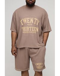 Boohoo - Conjunto Plus De Pantalón Corto Oversize Y Camiseta Recta Recta De Tela Gofre Con Estampado Gráfico - Lyst