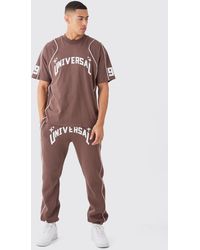 BoohooMAN - Oversized Extended Neck Universal Graphic T-shirt And Jogger - Lyst