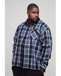 BoohooMAN - Plus kastiges kariertes Overshirt mit geteiltem Saum - Lyst