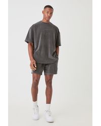 Boohoo - Velour Oversized T-shirt & Pintuck Shorts Set - Lyst