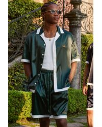 Boohoo - Conjunto De Pantalón Corto Y Camisa Oversize De Raso Con Estampado De Cóctel Club En El Filo - Lyst