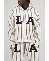 BoohooMAN - Kastiger Oversize Hoodie mit LA-Applikation und Nadelstreifen - Lyst