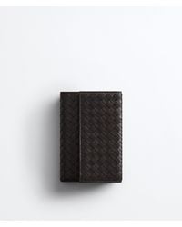 Bottega Veneta - Intrecciato Piccolo Medium Bi-Fold Wallet With Flap - Lyst