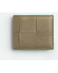 Bottega Veneta Cassette Bi-fold Wallet With Coin Purse - Green