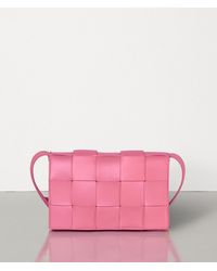 Bottega Veneta CASSETTE BAG - Pink
