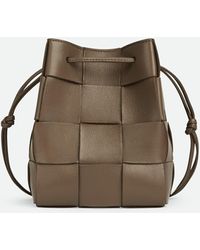 Shop CELINE Triomphe 2022-23FW Small bucket cuir triomphe in smooth  calfskin ( 113783DU3.04LU) by allster