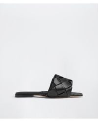 Bottega Veneta - Bv Lido Flat Mules In Intrecciato Leather - Lyst