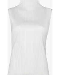 Pleats Please Issey Miyake Sleeveless and tank tops for Women - Up 