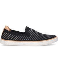 ugg sammy chevron black