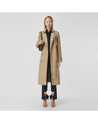 burberry exaggerated collar