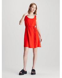 Calvin Klein - Kleid aus weichem Twill mit Bindung an der Taille - Lyst