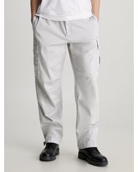 Calvin Klein - Pantalon cargo en sergé de coton - Lyst