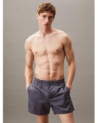 Calvin Klein - Shorts de baño tailored - CK Essentials - Lyst