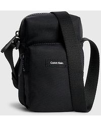 Calvin Klein - Kleine Crossbody-Reporter-Bag - Lyst