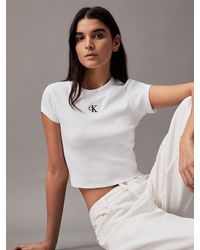 Calvin Klein - T-shirt slim court côtelé - Lyst