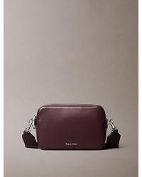 Calvin Klein - Wandelbare Crossbody Camera Bag Mit Zwei Riemen - Lyst
