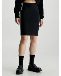 Calvin Klein - Falda slim de canalé con cinta con logo - Lyst