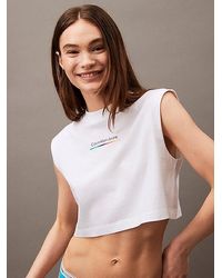 Calvin Klein - Ärmelloses Monogramm-T-Shirt - Pride - Lyst