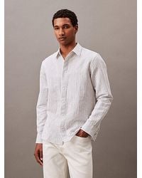 Calvin Klein - Camisa clásica a rayas con botones en mezcla de lino - Lyst