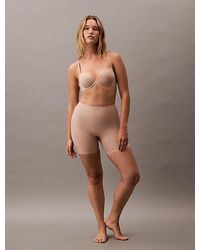Calvin Klein - Shorts shapewear sculpted - Stay Put Mesh - Lyst