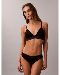 Calvin Klein - Lightly Lined Triangle Bralette - Lyst