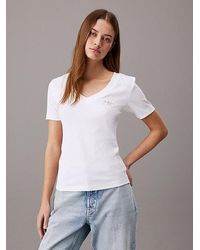 Calvin Klein - Ribkatoenen T-shirt Met V-hals - Lyst