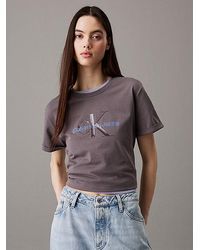 Calvin Klein - Cropped T-Shirt Met Glanzend Logo - Lyst