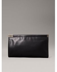 Calvin Klein - Oversized Leren Clutch - Lyst