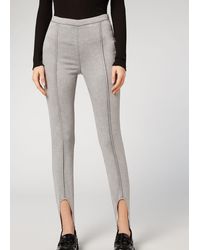 Pantaloni casual, eleganti e chino da donna di Calzedonia a partire da 15 €