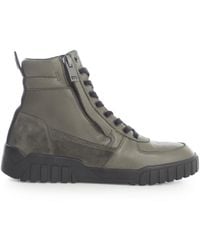 diesel takkies