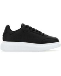 McQueen - Logo Detailed Lace-Up Sneakers - Lyst