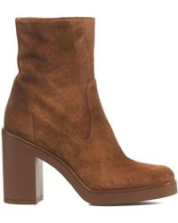 Stuart Weitzman - Bethenny Zipped Ankle Boots - Lyst