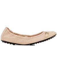 Tod's - Logo Plaque Round Toe Flat Shoes - Lyst