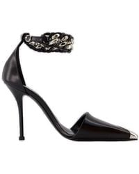 Alexander McQueen - Pointed Toe Chain-link Pumps - Lyst