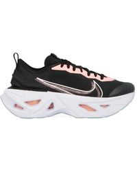 nike women's shoes thick sole