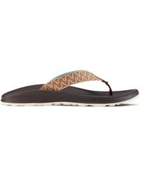 chacos flip flops sale