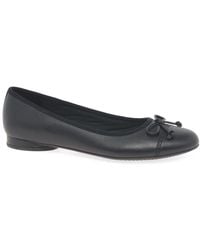 Clarks - Loreleigh Rae Ballet Pumps - Lyst