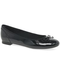 Clarks - Couture Bloom Black Patent Ballet Pumps - Lyst