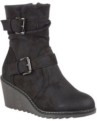 chanel rain boots white
