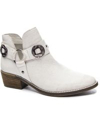 chinese laundry craze bootie white